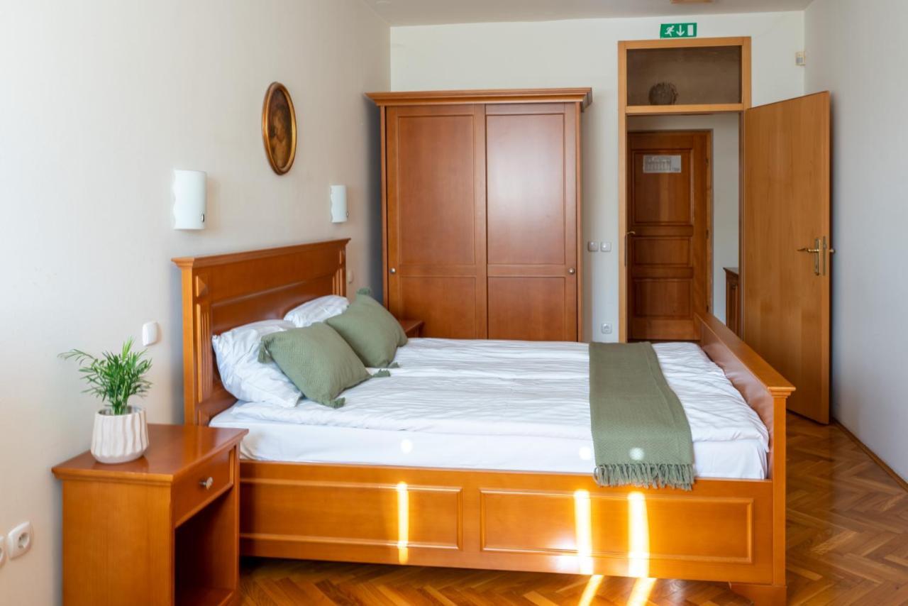 Lagoja B&B Trzin Экстерьер фото